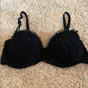Black Push-up cheetah Bra. Size 36C